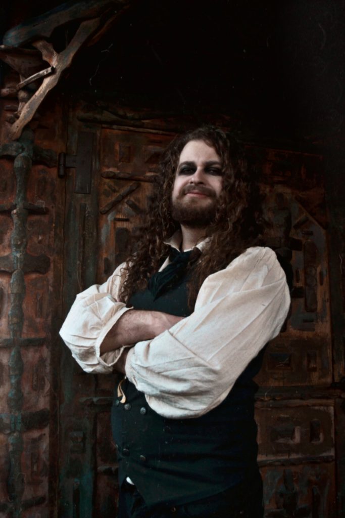 Oliver Fox: Gitarre, Komposition